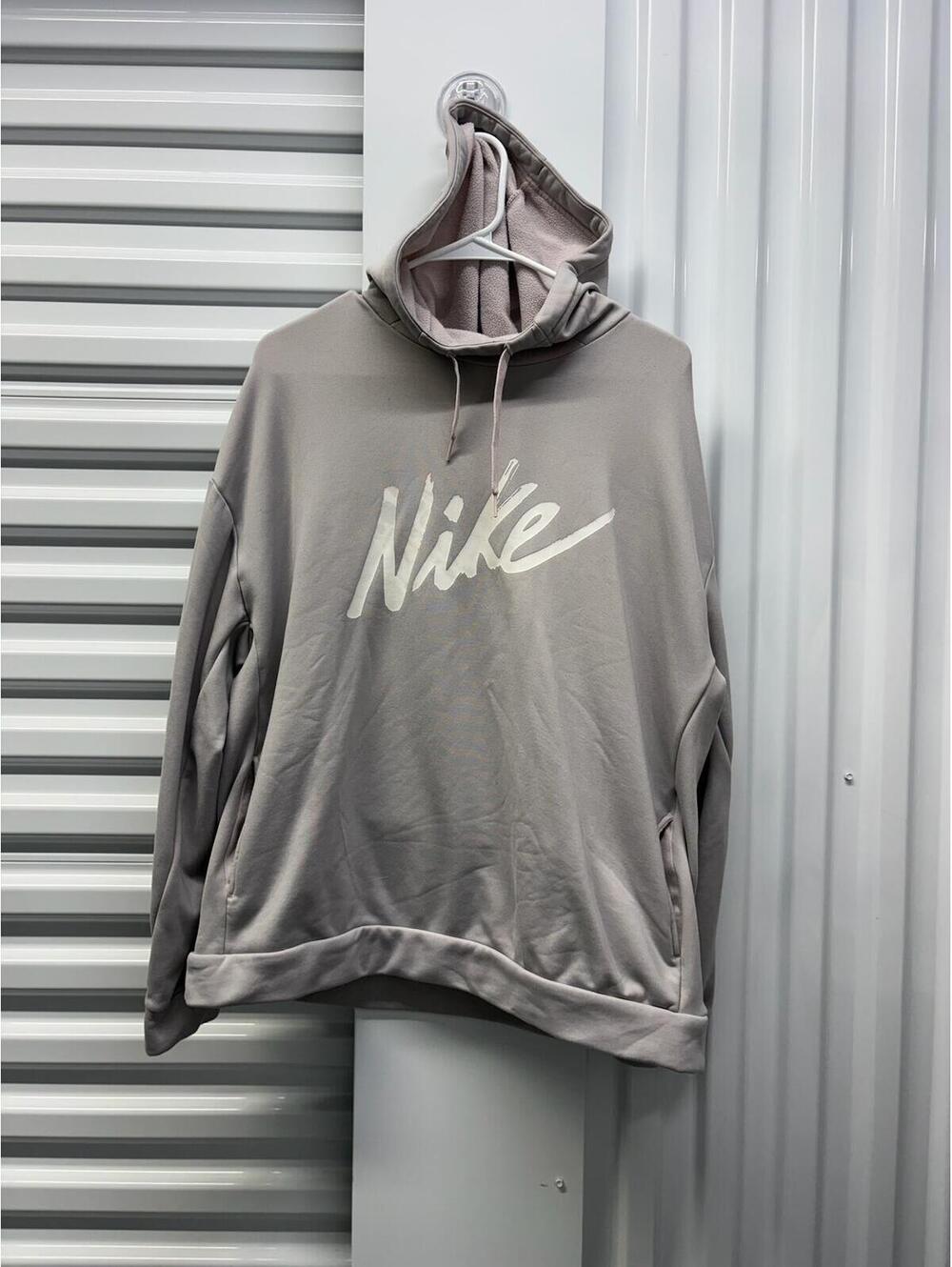 Nike Women’s Large Pink Nike Sweatshirt Athletic Pullover Stretch